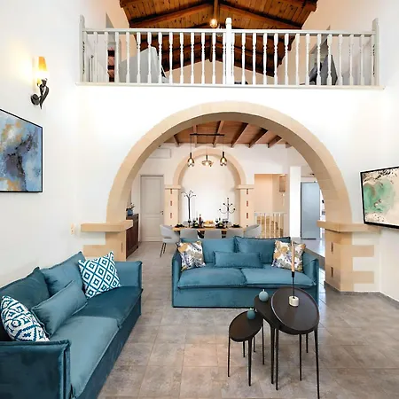 Grey Grand Privater Pool بيت للعطل